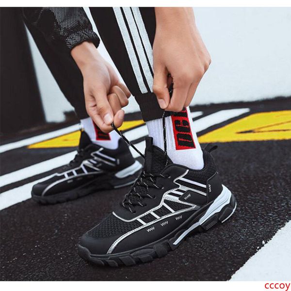 

men shoes autumn 2019 korean version of the trend of sports and leisure running shoes increased spirit social group shoes