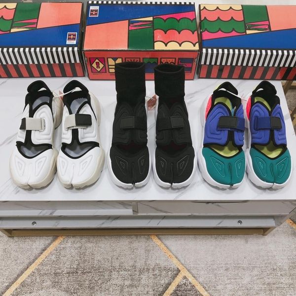 

n 2020 веной новй ноок обђви, волебна палока женка обђв, модне Ѭабоае л, Black;white