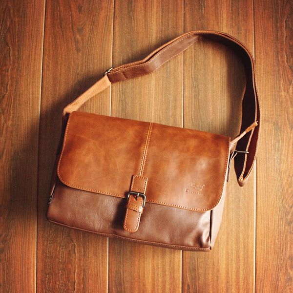 

single-shoulder bag buckle bag
