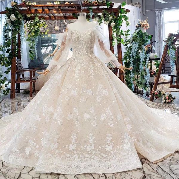 

2019 дизайнер женщина летних платьев возлюбленной шеи принцесса рукав зашнуровать назад блестки бисера аппликации бального платье свадебных, White