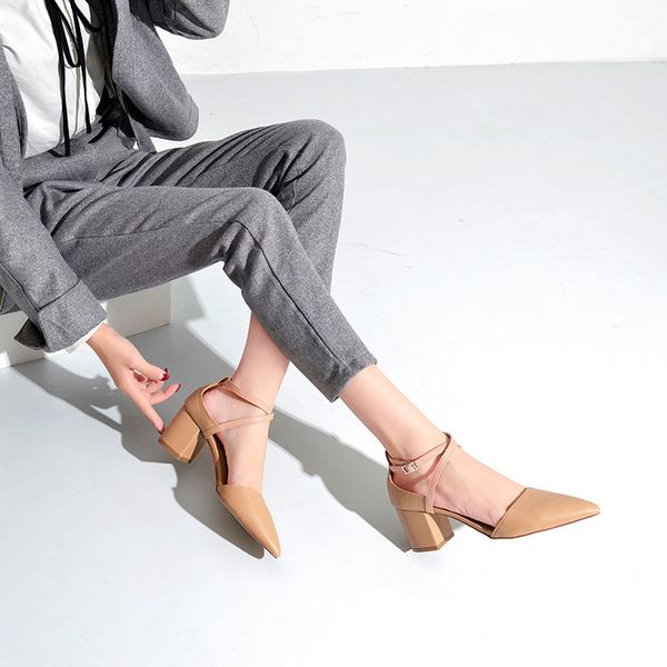 

sharp single coarse shoes sandals woman temperament crossing women's shoes, Black