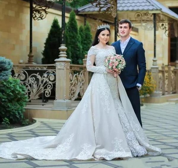 

2019 Dubai Arabic Luxury Wedding Dresses With Detachable Train Long Sleeves Lace Chapel Bridal Gowns Plus Size Custom Made