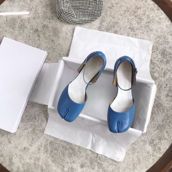 

2020, новые весенне-летние кожаные модные туфли с мелким ртом и низким каблуком-это ленивая, дикая и модная повседневная женская обувь, Black