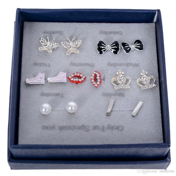 

7 pairs vintage imitation pearl stud earrings sets for women girls cute rhinestone lip flower bow crown earring fashion jewelry, Golden;silver