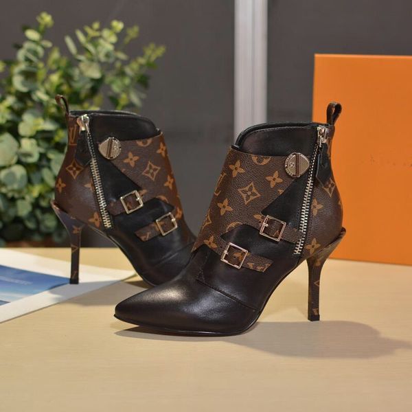

Women hoe de igner women heel de igner hoe 2018 new fa hion luxury de igner women hoe flat black leather bootie with box