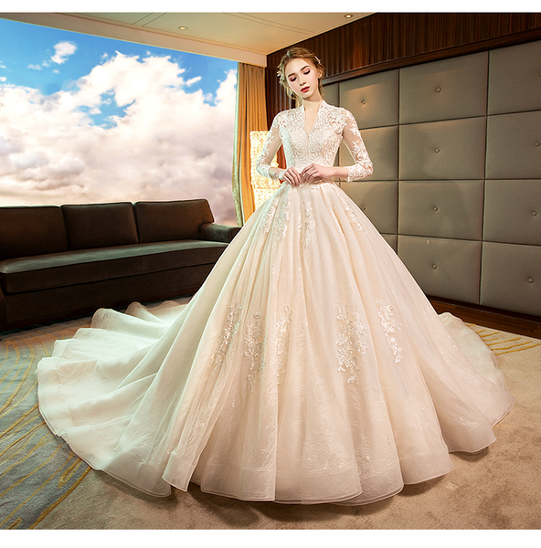 

wedding dress autumn winter new retro court body repair thin princess dream drag tail hepburn long-sleeved starry sky, White