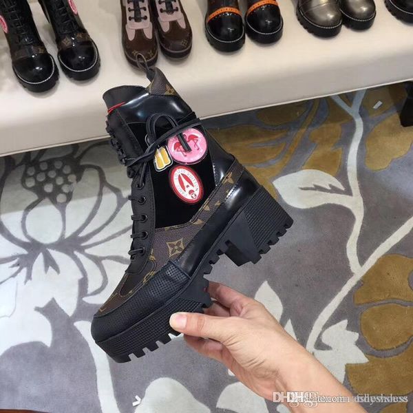 

женщины мод открытой пустыни загрузка кожи платформы ботильоны фламингос медаль мартеновских сапоги тяжелых подошвы долга лучшего качество, Black