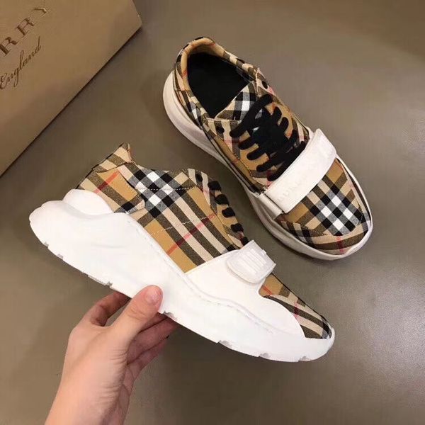 

2020 name brand burberry man casual shoes flat kanye west fashion wrinkled leather lace-up high male trainer shoes a02