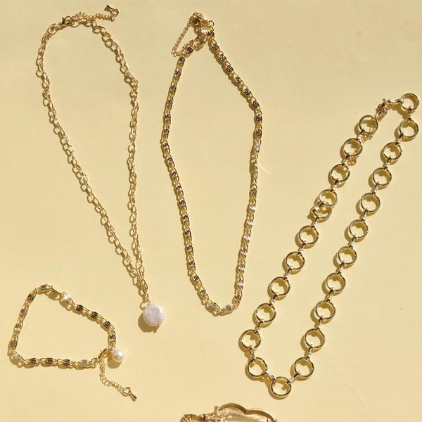 

aomu 2020 new fashion baroque natural pearl pendant necklace for women jewelry party girls simple metal necklace wedding, Silver