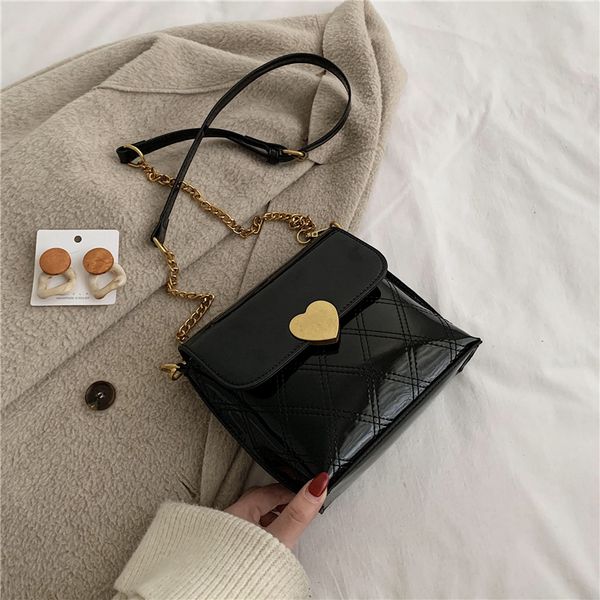 

2020 ньиве vrouwen тас режим wilde schoudertas дам сумка lakleer glanzend emmer zak keten тас portemonnee