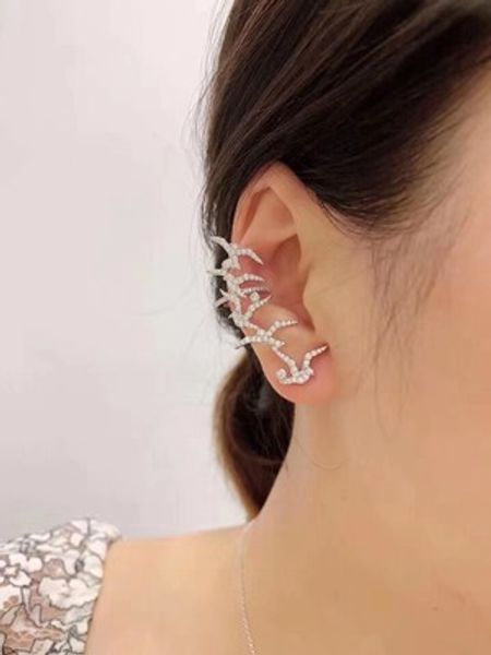 Оптово-Les Hirondelles' Асимметричный Ear Cuff С Стад серьги Set - Серебро