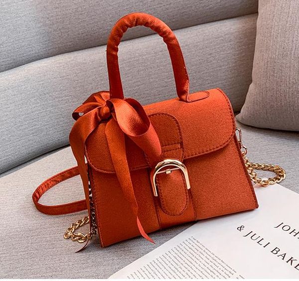 

бархатный мешок осень 2020 горячих женщин сумка женская сумка плеча мода лук бархатной сумки