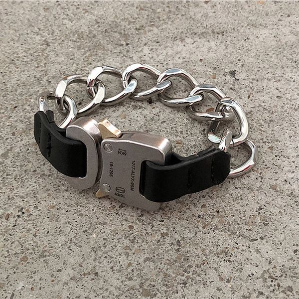 

2020 new alyx bracelet accessories kanye west hip hop titanium steel alyx chain necklace metal button alyx bracelet belts, Golden;silver