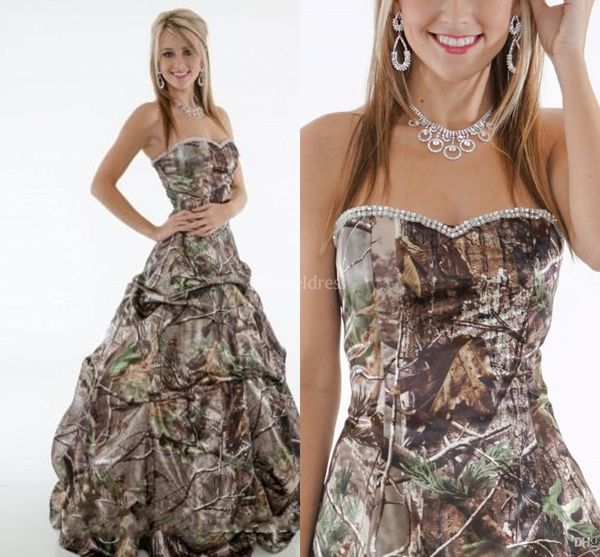 Sexy 2019 Camo Wedding Dresses Sweetheart Open Back Crystals Ball