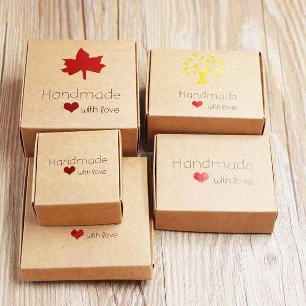 

2019 new paper box gift kraft gift/wedding/candy favor display &packing box ,handmade with red hert gift 30pcs per