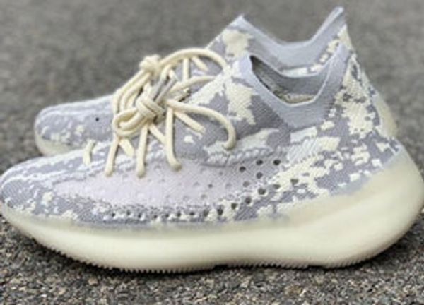 

2020 v3 and alien balck running outdoor shoes kanye west fashion designer brand upper quality mens women casual sport trainers