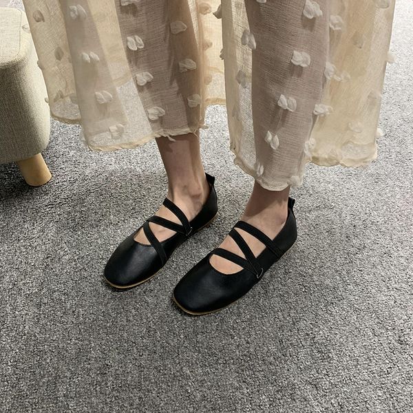 

beanie shoes female spring 2019 new mori girl flat shallow mouth single shoes straps grandma ballet tide, Black