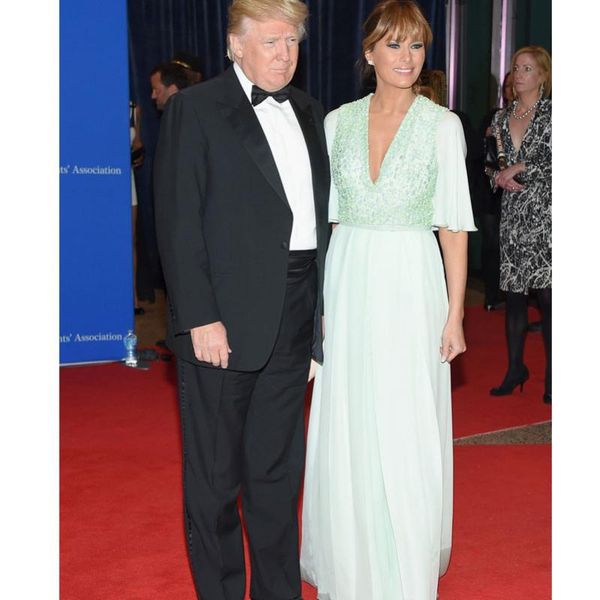 

melania trump black a-line evening dresses with deep v neckline half sleeves green beaded floor length red carpet gowns, White