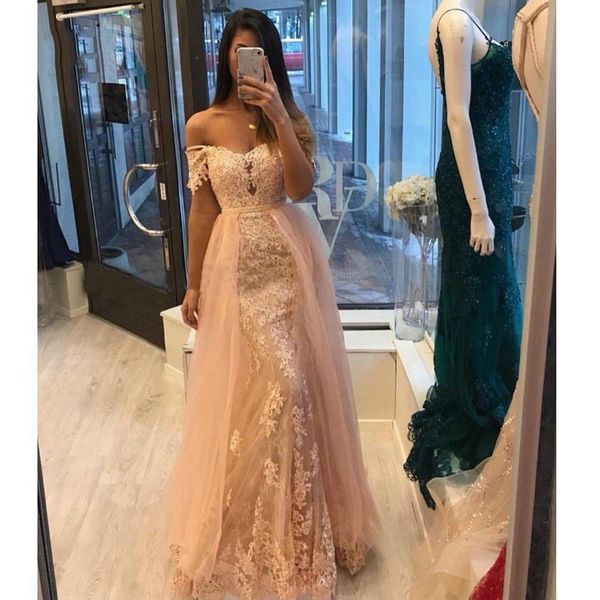 

new arrival 2020 blush pink lace applique evening dresses with tulle detachable train plus size off the shoulder long formal party gowns, Black;red