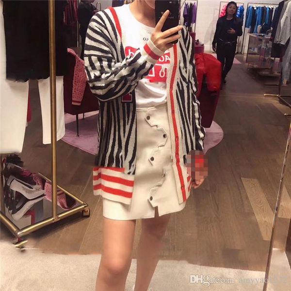 

323 2019 весенние свитера с длинным рукавом v образным вырезом роскошный свитер выпускного вечера женская мода бесплатная доставка черный бе, White;black