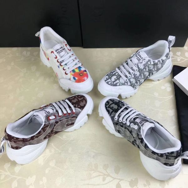 

2019 Женщина Sneaker Кроссовки Повседневная обувь Мода Fale шнурках натуральной кожи Размер платформы кроссовки высокого качества: 35-40 С коробкой