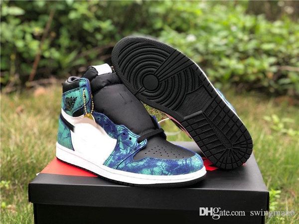 

2020 новый air aauthentic 1 high og retro wmns tie-dye баскетбол обувь белый черный aurora green женщина мужчина спорт кроссовки cd0461-100