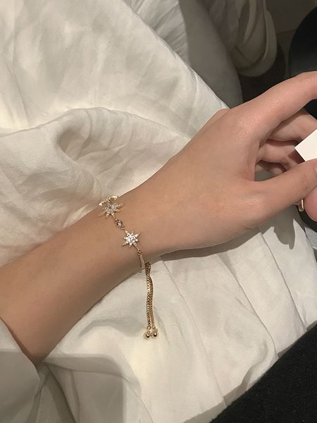 

eyes closed into exquisite light luxury eight-pointed star zircon bracelet womens japanese and korean-style-style adjustable pulling bracele, Black