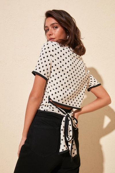 

trendyol lacing detailed polka dot knitted blouse twoss20bz0831, White