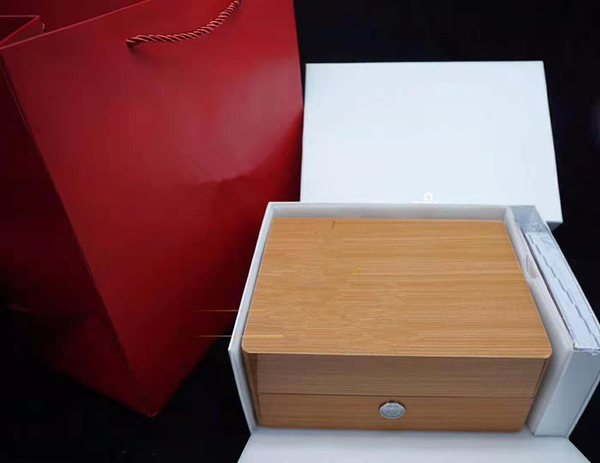 

high-grade vintage wood jewelry box necklace ring bracelet jewelry storage box with lock yellow interior, Black;blue