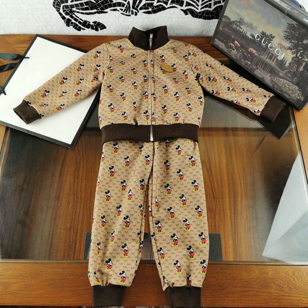

бренд kid boy school sport set весна осень теплый комплект одежды дешевые дизайнерские детские одежды 2020ss новый отправить с подарочной ко, White