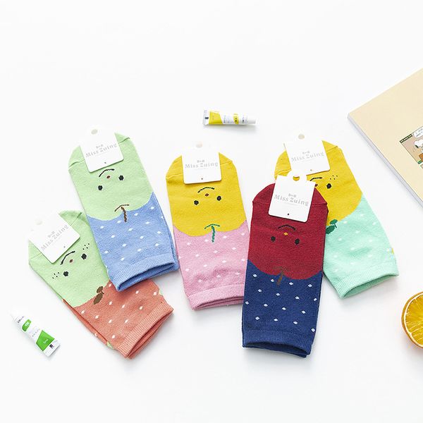 

красочный носок для женщины короткого взрослых kawaii дам мягкого sox мультфильм фрукты apple, носки хлопок весны-лето женского модного sokk, Black;white