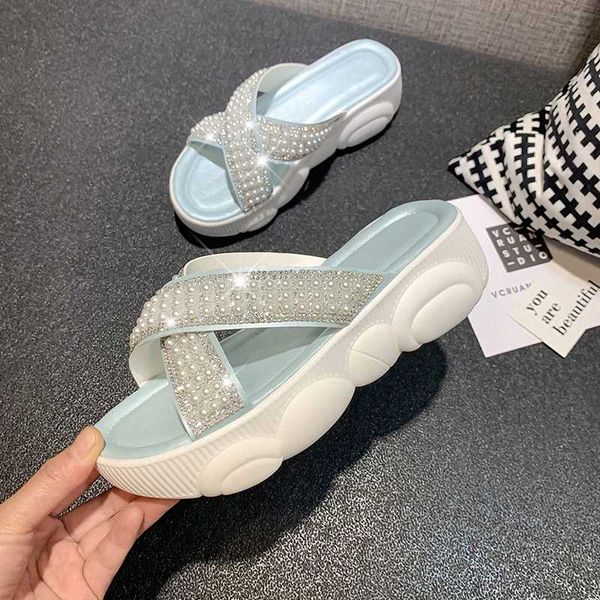 

slippers baguettes are worn over chunky pearl-slouchy on instagram size 32-46, Black