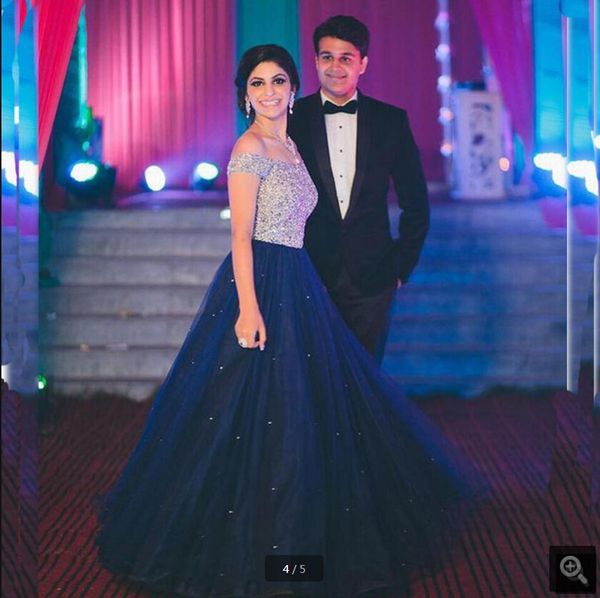 

luxury sparkling beading off the shoulder prom dresses scoop neckline floor length sweet 16 prom dress gowns 2019 sale, Black