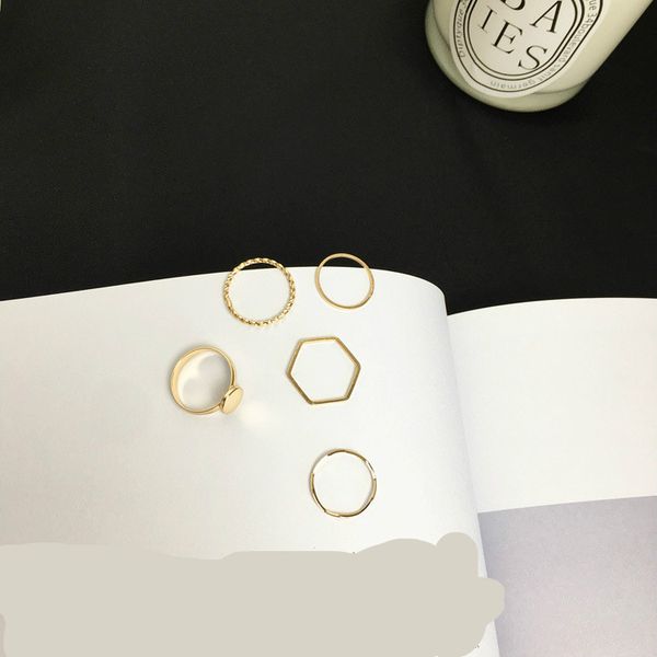 Set Punk Großhandel Verkäufe Mode Neue Ring Persönlichkeit Einfache Welle Unregelmäßigen Schwanz Ring 5 Stück Anzug Damen