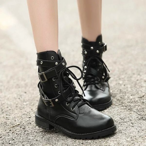 

2019 new casual spring and autumn new martin boots foreign trade large size rivet booties, Black