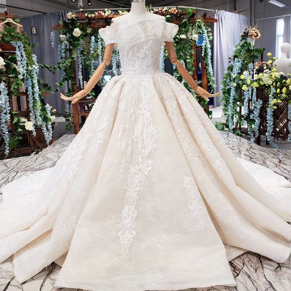 

2019 summer bohemian wedding dresses shell chest boat neck sleeveless backless lace up back long lace train sequins bridal gowns garden new, White