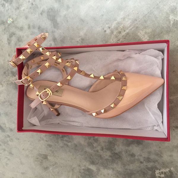 

2019 Бесплатная доставка Valntine Garavani Шпильки туфли на высоком каблуке из натуральной