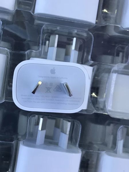 

Iphone charger 100pc thi product i counterfeit not original i good quality