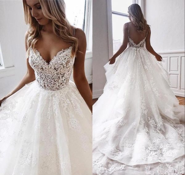 2020 do casamento de praia Vestidos A Linha de Spaghetti Correias Lace Applique em camadas de tule Custom Made Wedding Chapel Train Vestido Vestido de novia