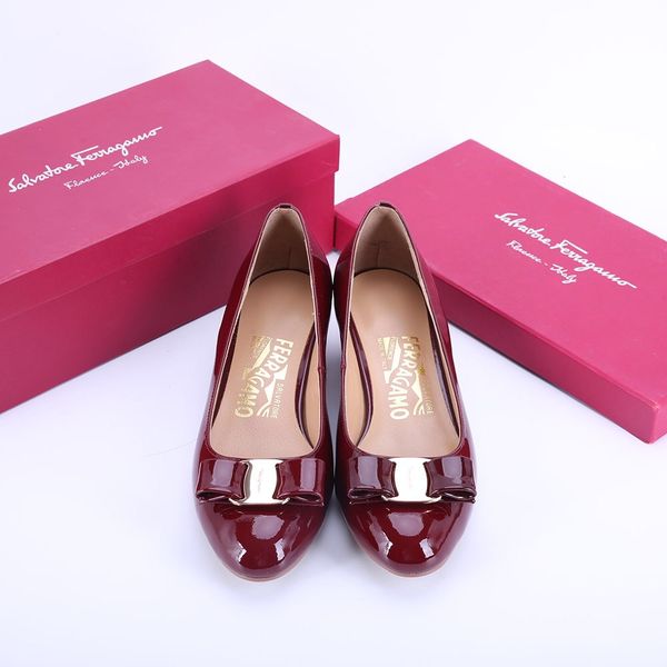 

18ss luxurious 2019 summer brand metal buckle pointed toe lady pumps elegant butterfly-knot woman party wedding high heels shoes, Black