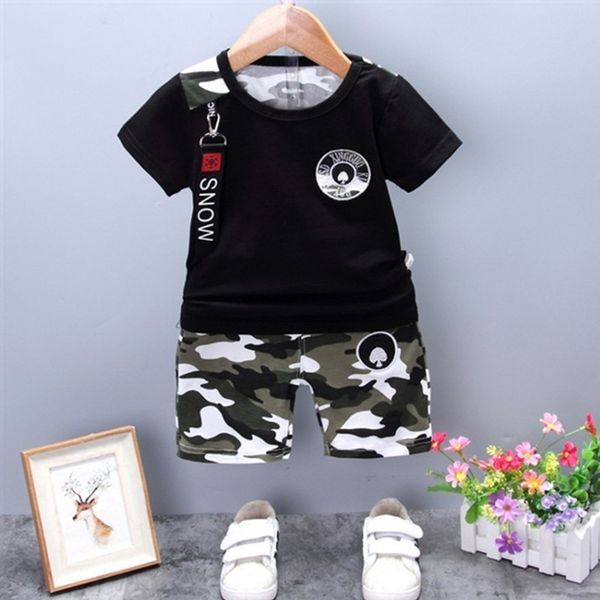 

2020 новое лето army камуфляж baby boy девушка хлопка с коротким рукавом шорты 2pcs / set top новорожденных одежда для новорожденных костюмы, White
