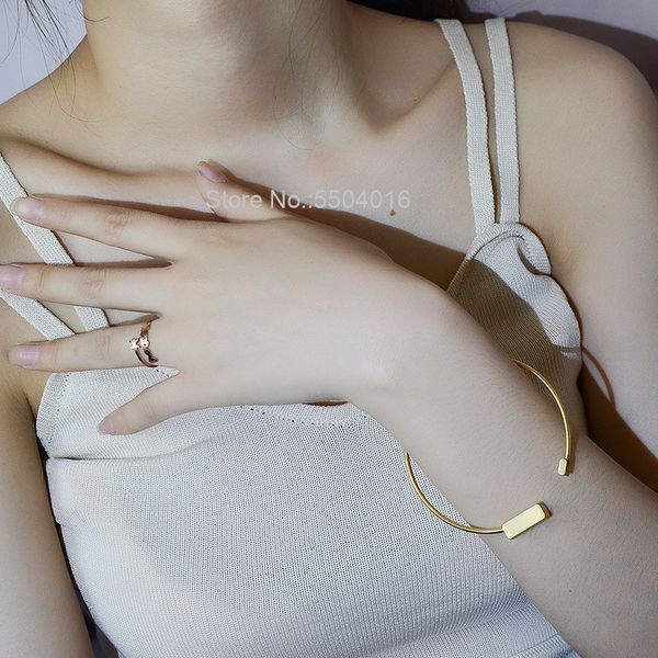 

модне плоади strip манже бѬале пѬмођголник из неѬжавеей али женки бѬ, Black