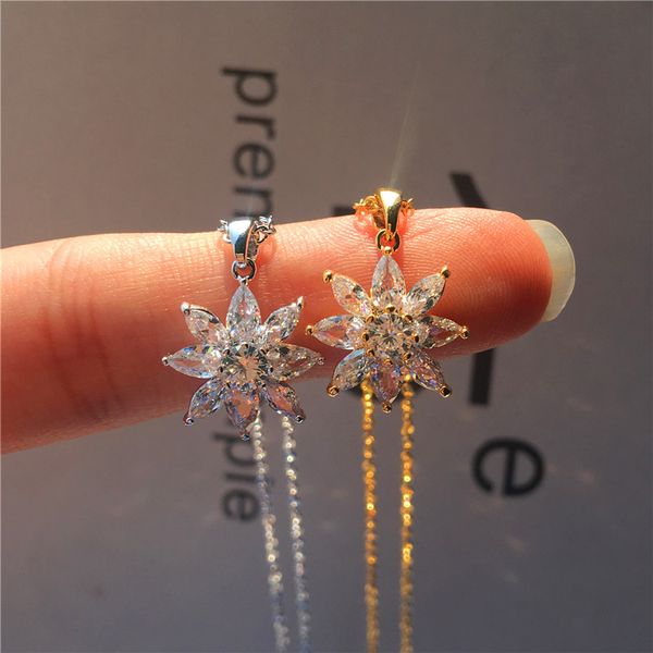 

luxury female small snowflake pendant necklace silver yellow gold wedding chain necklace white zircon stone for women