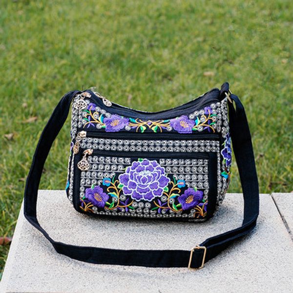 

new national embroidery women shopping handbagsnice floral embroidered lady shoulder&crossbody bag all-match small saddle bags