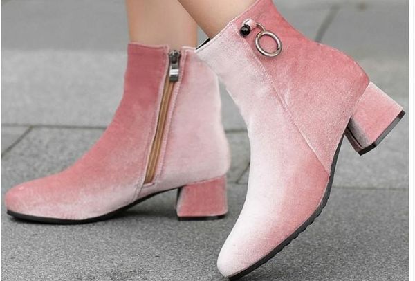 

2019 suede women's boots in winter with new style low heel coarse heel square head keep warm non-slip, Black