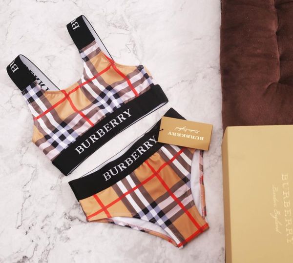 

Новая мода Две пьесы женщины Бикини Купальники Sexy купальники Hot Girl Купальники и дети печать Купальник бикини S-XL C006