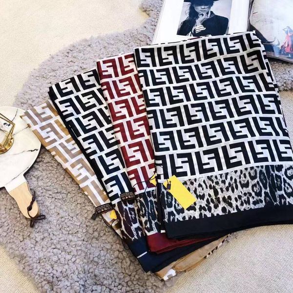 

Cachecóis b2b_fashion