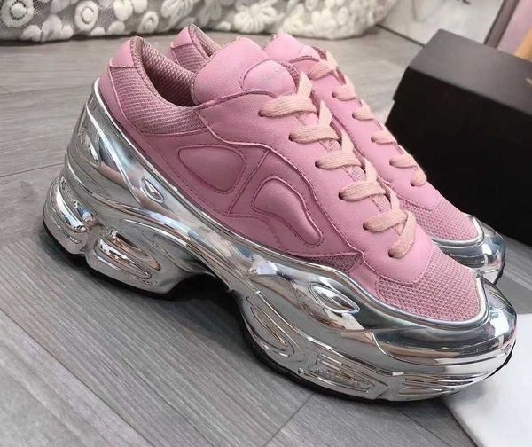 

2019 new fashion womens coated soles mirror reflective ozweego colorful gradient hollow raf simon women casual shoes t07, Black