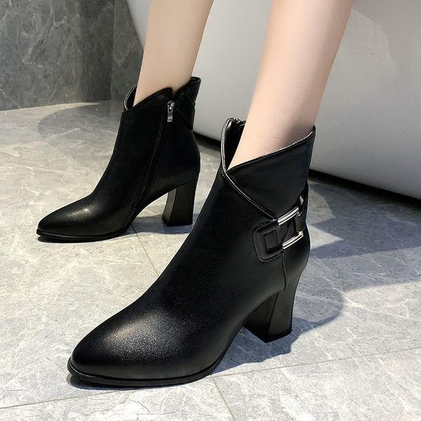 

genuine leather 2020 solid color winter boots women elegant stivali donna zipper mouth pointed square heels winter boots, Black