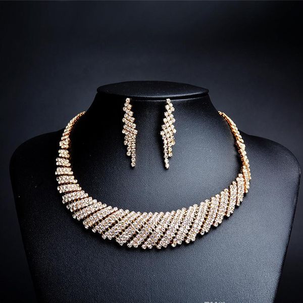 

Золотой свадебный комплект ювелирных изделий ожерелье и серьги свадебные ювелир